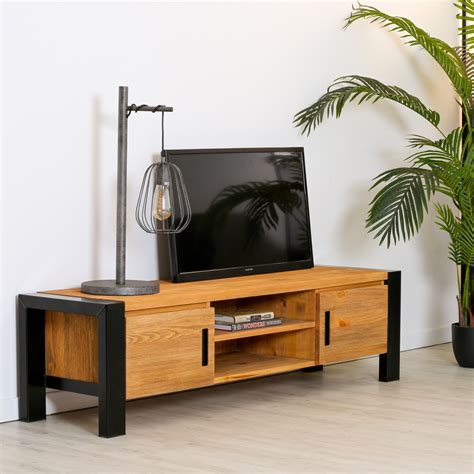 Meuble Tv En Pin Massif Portes Loundge Outlet Pier Import