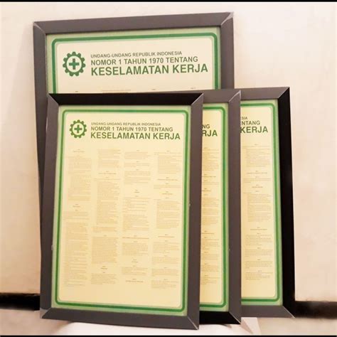 Jual Poster Safety K Keselamatan Kerja Uu No Tahun Frame Ukuran