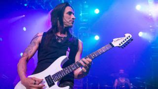 Extreme S Nuno Bettencourt Sorry For Naked Pictures Leak Louder