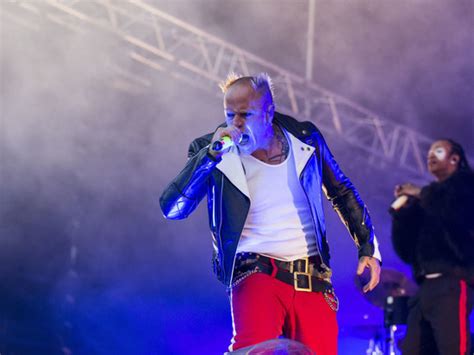 Лидер Sex Pistols объяснил смерть вокалиста The Prodigy Все его бросили МК