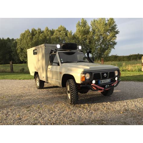 Nissan Patrol Y60 CAMPER 4x4 HLR Constructeur Carrossier