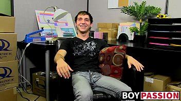 Amateur Homo Kevin Grover Shows Off Assets Before Wank Off XVIDEOS