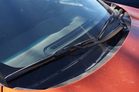 983503U000 Hyundai/Kia - Щетка стеклоочистителя гибридная 600 мм (24 ...