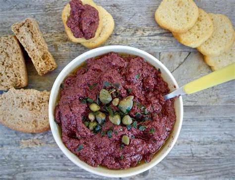 Tapenade o paté de aceitunas negras perfecto para un aperitivo Recetuquis