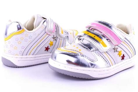 Как выбрать кроссовки для ребенка