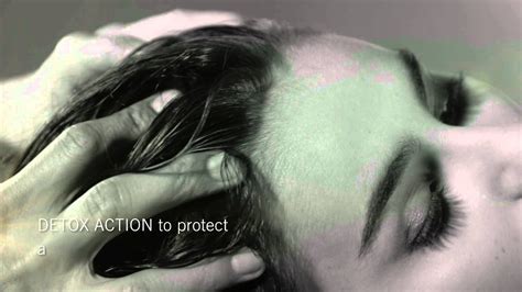 Intragen ENG - YouTube