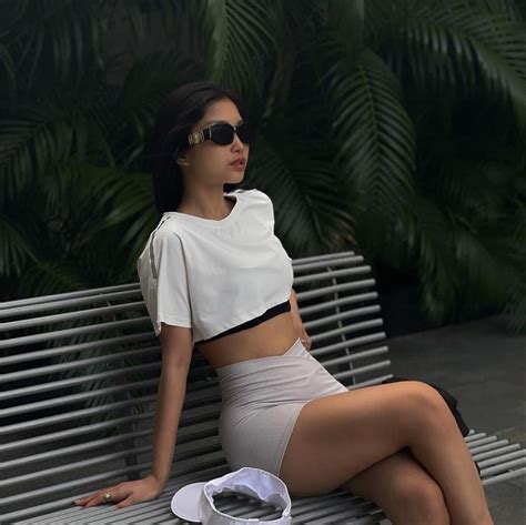 Hot girl phòng gym Vũng Tàu diện đồ tập không lộ hàng