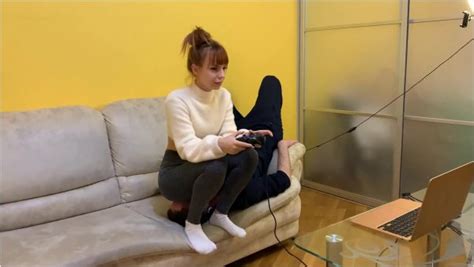 Petite Princess Femdom Mistress Kira Gamer Kira In Leggings Uses