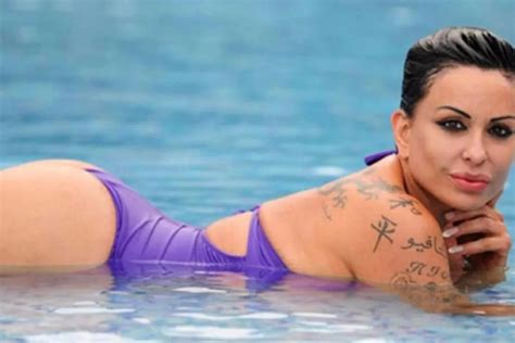 Lo Hizo De Nuevo Daniela Cardone Revolucion Las Redes Sociales Con Fotos S Per Hot Infobae