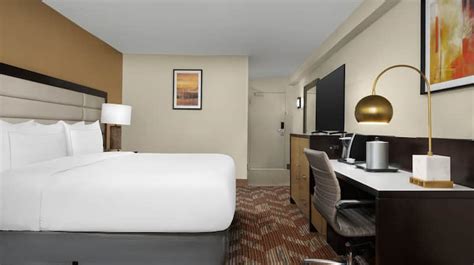 DoubleTree by Hilton Greensboro Airport