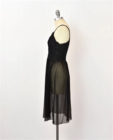 S S Black Lace Seamprufe Pleated Boudoir Lingerie Slip Dress Canned Ham Vintage