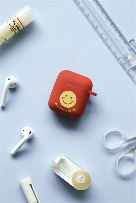 Mochithings Smile Airpods Silicone Case