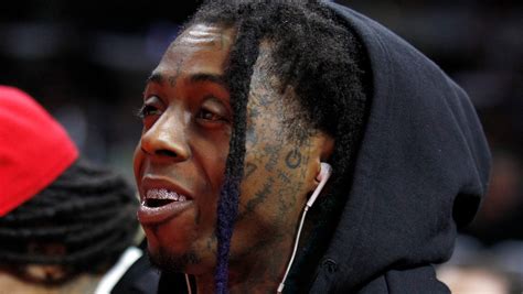 Rapper Lil Wayne Hospitalized After 2 Seizures On Plane