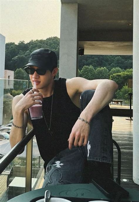 Pin by 𝙷𝙰𝙽 𝙹𝙸𝚂𝚄𝙽𝙶 on 𝐵𝐴𝑁𝐺 𝐶𝐻𝐴𝑁 in Stray kids chan Hot korean guys Chris chan