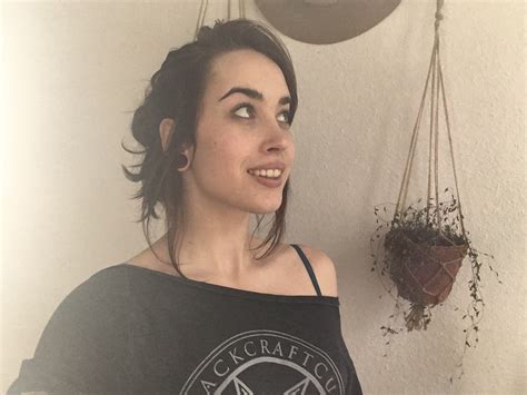 Sexy Amateur Shows Her Tiny Tits Her Beautiful Tattoo While Naked CoedCherry