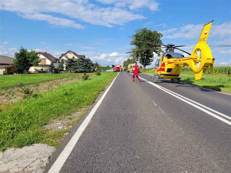 Czo Owe Zderzenie Na Drodze Wojew Dzkiej W Gminie Brusy Jedn Osob