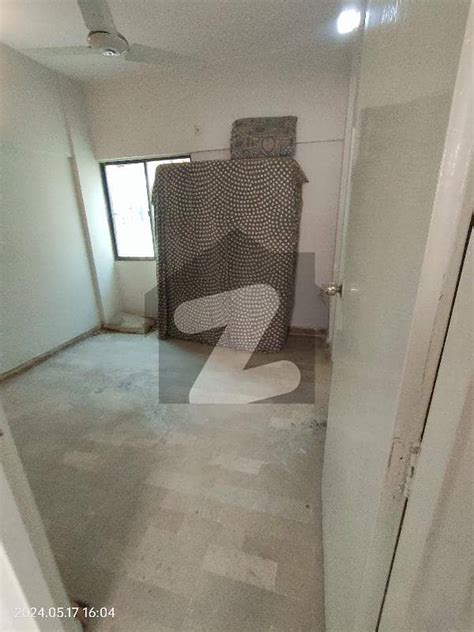 Buy A Centrally Located 950 Square Feet Flat In Gulistan E Jauhar