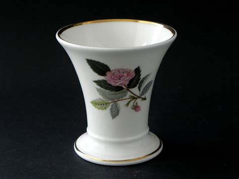 Vase Hathaway Rose Von Wedgwood Kaufen Auf Ricardo