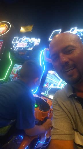 Movie Theater Cinemark Tinseltown Usa And Xd Reviews And Photos