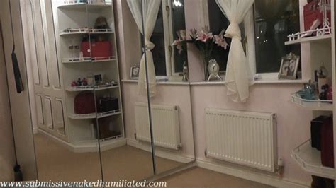 Naked Humiliated And More Vickis Unintended Nude Interview