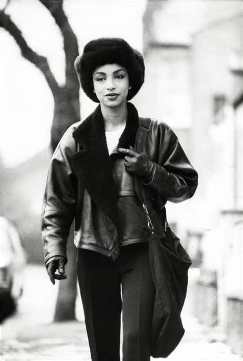SADE : Wearing Something U Could Wear Today | Flow & Style Celebrity Forum