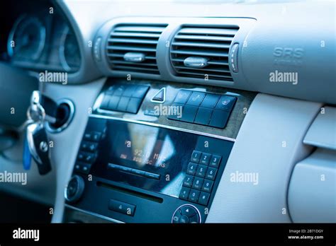 Mercedes Benz W203-year 2005, Avantgarde equipment, black metallic ...