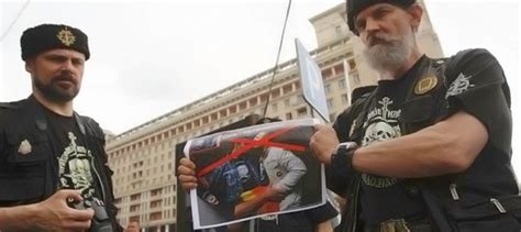 Berlin Appelle Au Retrait D Une Loi Russe Punissant La Visibilit Gay Association Stop Homophobie