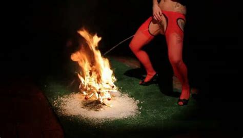 Putting A Christmas Tree On Fire With The Vagina TNAFlix Porn Videos