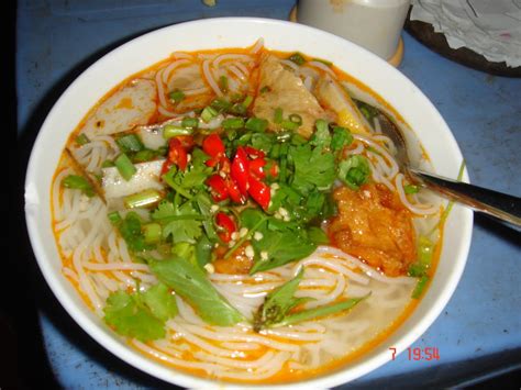 Fish cake noodle soup - Hoi An Food Tour