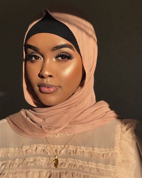 Hot Sexy Edna Abdiaziz Bikini Pics