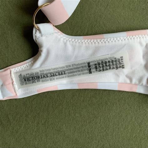 Victoria S Secret Swim Nwt Victorias Secret Swim Essential Wicked Bikini Top 32b Pink White