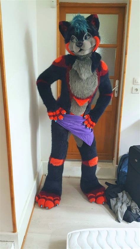 Pin de Александр Александров en Fursuit