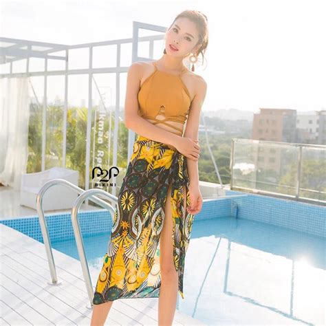 Đồ bơi hai mảnh áo cột dây quần lưng cao kèm khăn sarong P2P Bikini Thương hiệu đồ bơi nữ