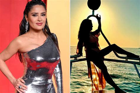Salma Hayek Poses In Bikini On A Boat In New Photos Sunday Vibes