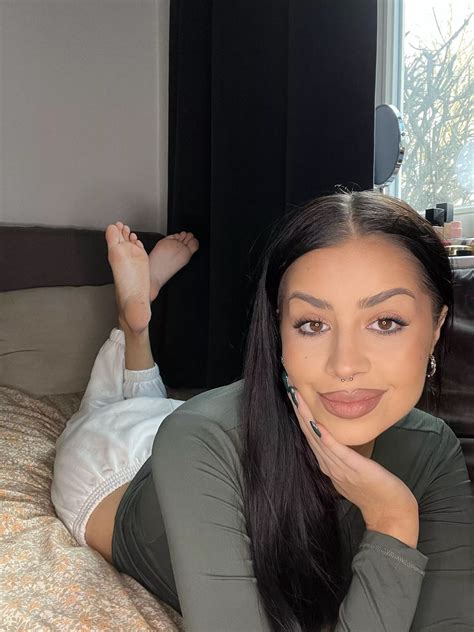 Want To Have Them On Your Face Nudes Verifiedfeet Nude Pics Org