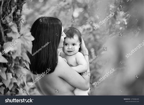 Baby Mother Hugging Kissing Nude Portrait Stock Photo 1278386305 Shutterstock