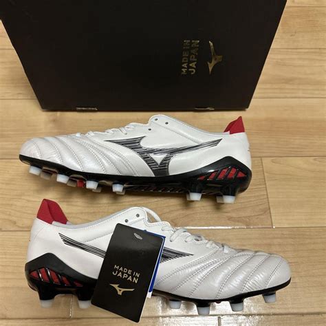 Mizuno Morelia Neo 3 Japan 運動產品 運動與體育 運動與體育 球拍和球類運動 Carousell