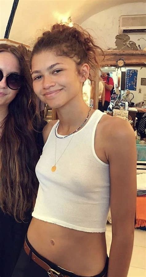 Pin By N On Zendaya Zendaya Bikini Zendaya Zendaya Coleman Hot Sex Picture