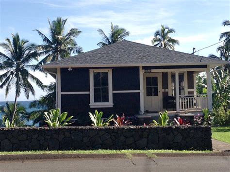 Cottage on Hana Bay in Maui, Hawaii