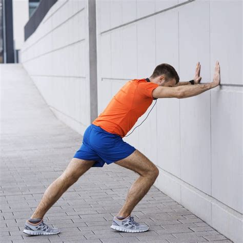 5 Best Calf Stretches For Runners