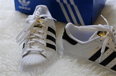 Mis Nuevos Tenis Adidas Superstar Ingrid Hughes Blog De Moda