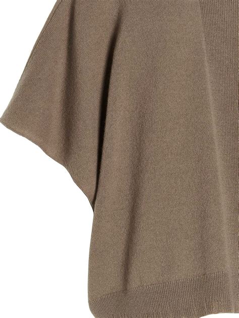 Su Teres Con Cuello Pico Nude Chaleco Beis