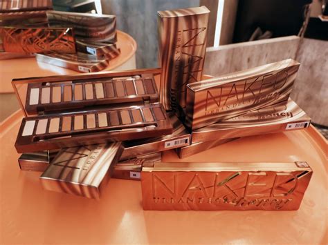 Naked Honey Eyeshadow Palette Terbaru Dari Urban Decay Dengan Warna Cantik Beauty Journal