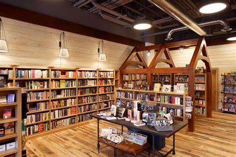 Give Love to Local Bookstores - Mountain Living