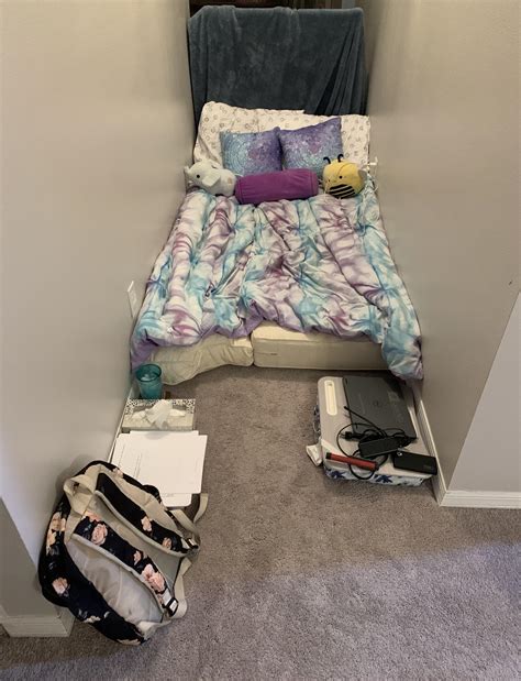 Cozy safe space for Hurricane Ian : r/CozyPlaces