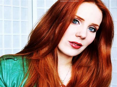 Simone - Simone Simons Wallpaper (34599513) - Fanpop