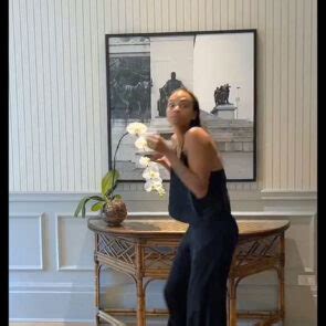 Zoe Saldana Nude And Sexy In Sex Scenes The Fappening Leaked Photos