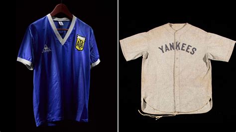 Una Camisa De Babe Ruth Y La Remera De Pel Los R Cords Que Rompi La Millonaria Subasta De La