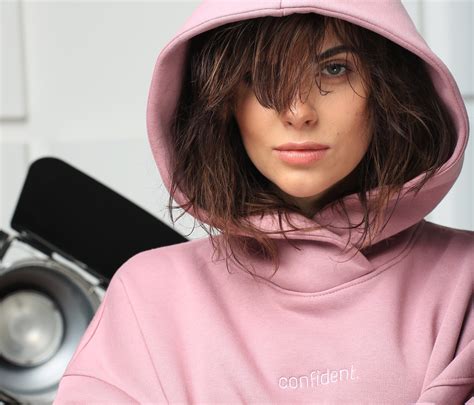 Customised sweatshirts: style and identity in your wardrobe - TheSixtyOne