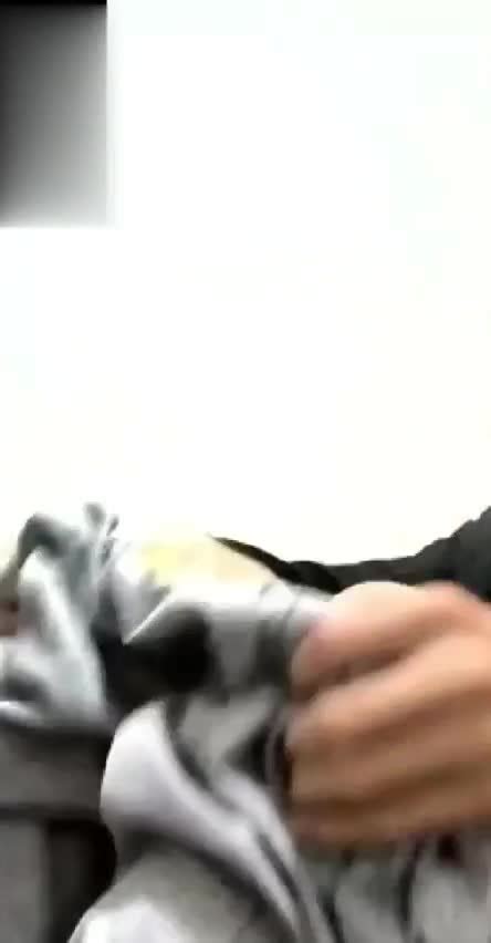 Horny Chinese Bodybuilder Cums High BoyFriendTV